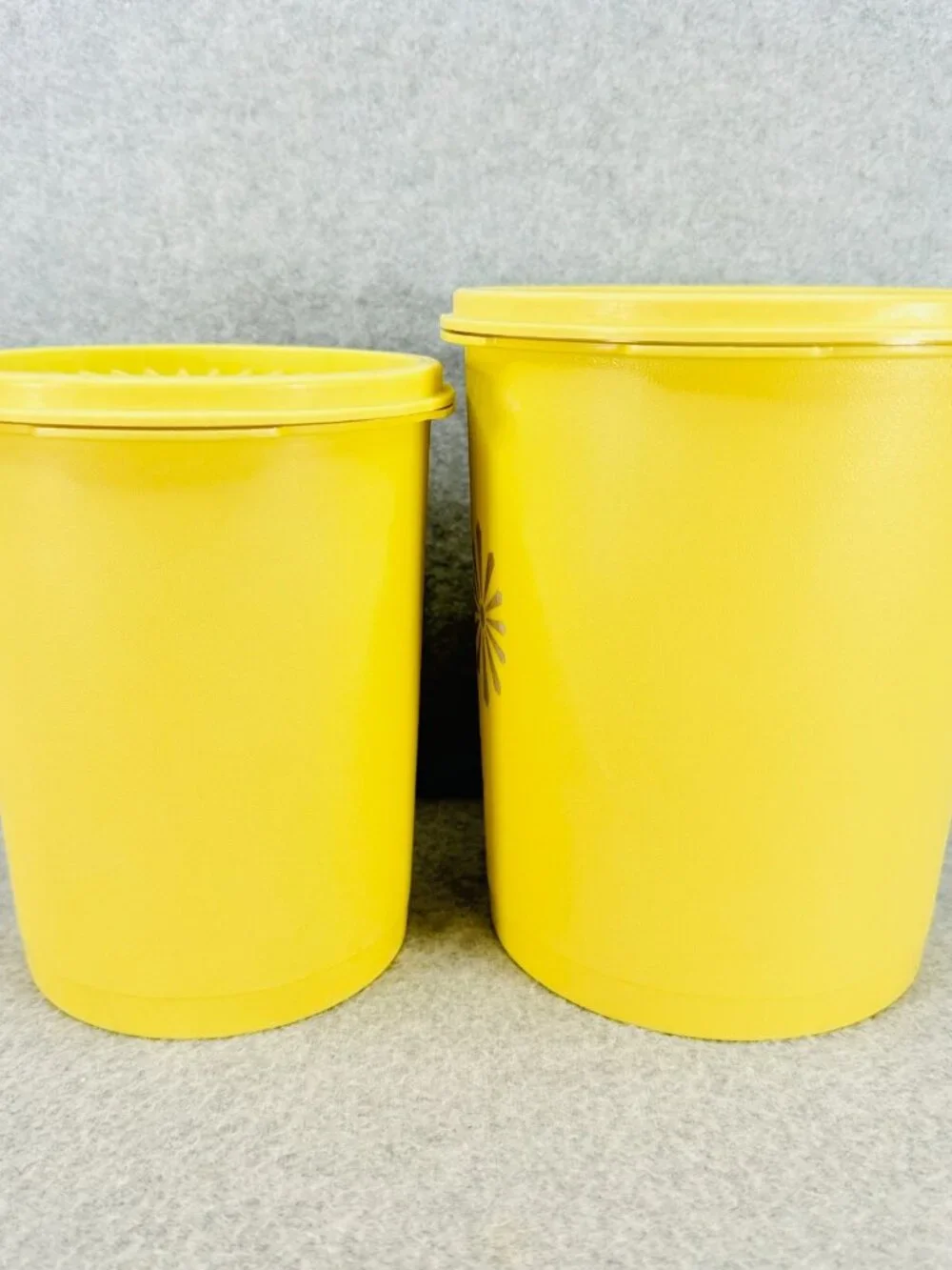 Tupperware Canisters w Lids Lot of 2 Vintage Yellow 811-4 809-6 Plastic Storage